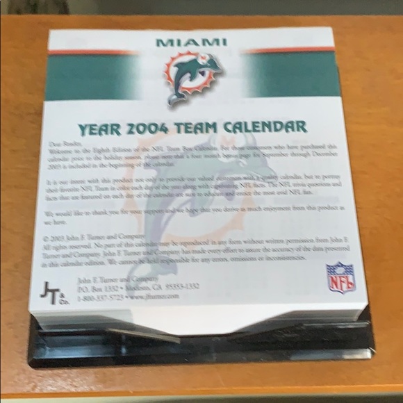 Miami Dolphins 2004 Team Calendar - Picture 5 of 8